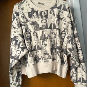Taylor Swift the Eras tour merch cropped oversized sweatshirt Beige pullover